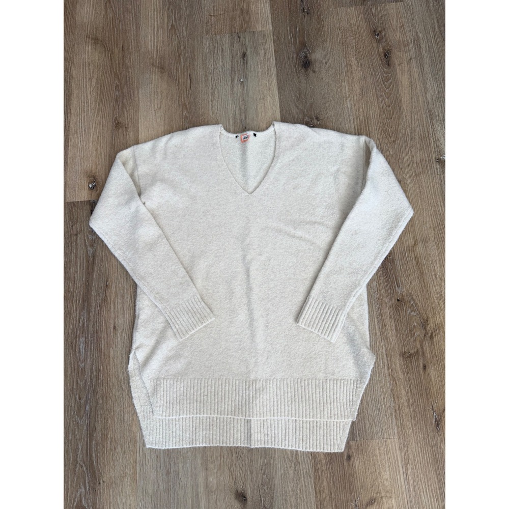 Ann Taylor Minimalist V-Neck Tunic Sweater Medium Cream Wool Blend Quiet Luxury